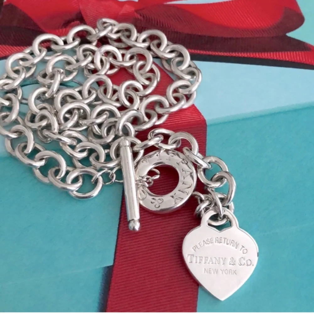 Jewelry - Picture 2 of 3